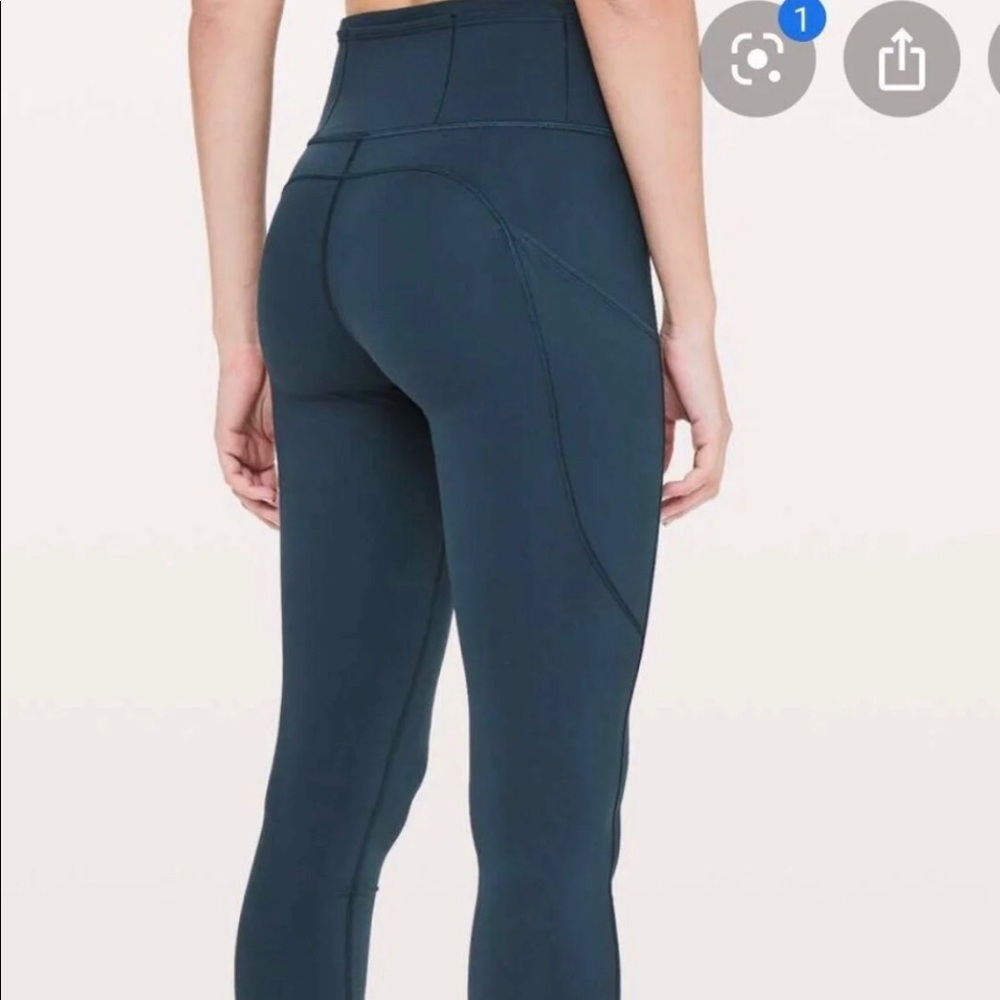 Lululemon fast and free sold